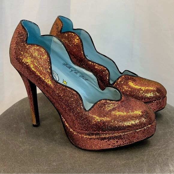 T.U.K. Bronze metallic glitter high heel platforms Sz 10 - Picture 3 of 11